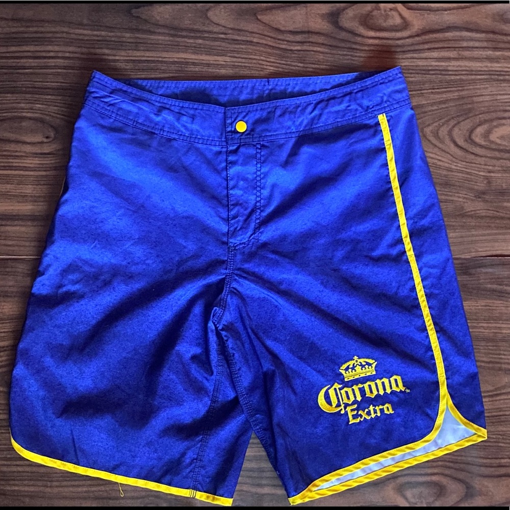 Corona Boardshorts 32